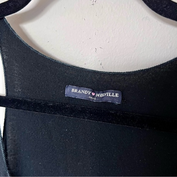 Brandy Melville Tank Top - Picture 4 of 9